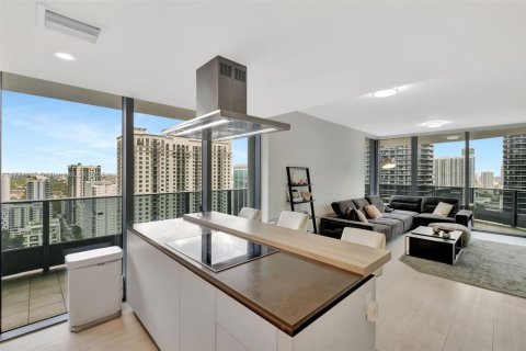 Condominio en venta en Miami, Florida, 2 dormitorios, 134.34 m2 № 2034470 - foto 7