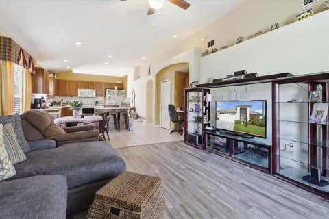Villa ou maison à vendre à Hudson, Floride: 3 chambres, 191.1 m2 № 2430587 - photo 8
