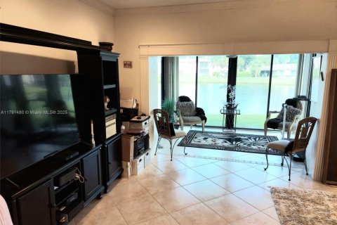 Condo in Boca Raton, Florida, 2 bedrooms  № 1696279 - photo 8