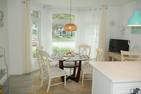 House in The Villages, Florida 3 bedrooms, 191.19 sq.m. № 1877282 - photo 17