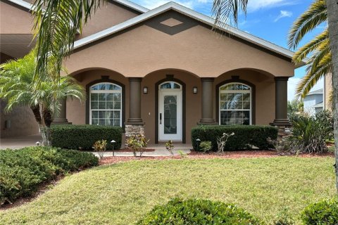 Villa ou maison à vendre à Polk City, Floride: 2 chambres, 124.86 m2 № 1902495 - photo 2