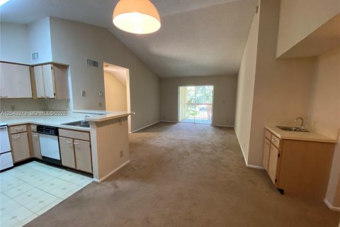 Apartamento en alquiler en Tamarac, Florida, 1 dormitorio, 68.84 m2 № 2086177 - foto 5