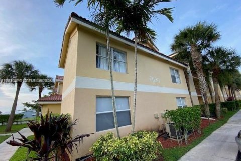 Apartamento en alquiler en Tamarac, Florida, 1 dormitorio, 68.84 m2 № 2086177 - foto 3
