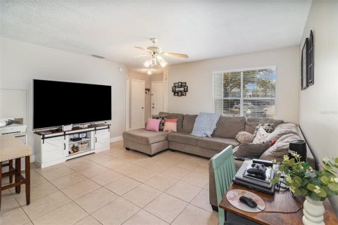 Condo in Lake Mary, Florida, 2 bedrooms  № 1572654 - photo 3