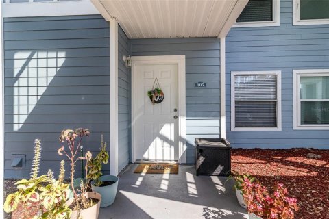 Condo in Lake Mary, Florida, 2 bedrooms  № 1572654 - photo 1