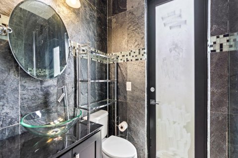 Снять в аренду виллу или дом в Катлер-Бей, Флорида 5 спален, 284.37м2, № 1957806 - фото 16