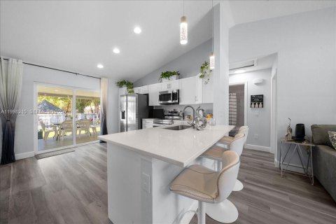 Купить виллу или дом в Окала, Флорида 6 комнат, 117.43м2, № 2067324 - фото 10