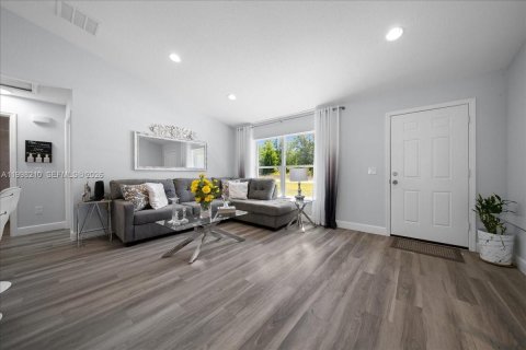 Купить виллу или дом в Окала, Флорида 6 комнат, 117.43м2, № 2067324 - фото 8