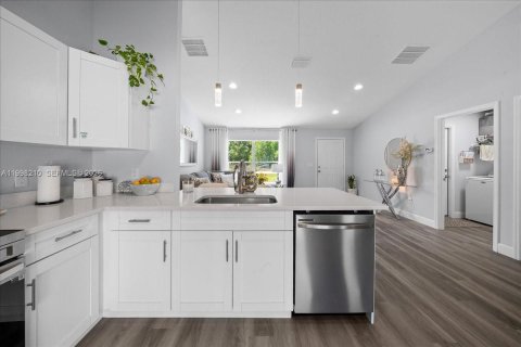 Купить виллу или дом в Окала, Флорида 6 комнат, 117.43м2, № 2067324 - фото 11