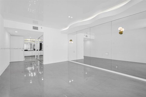 Condominio en alquiler en Sunny Isles Beach, Florida, 3 dormitorios, 187.66 m2 № 1970504 - foto 27