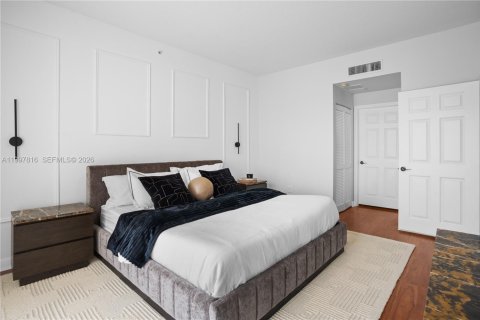 Снять в аренду квартиру в Майами, Флорида 3 спальни, 159.61м2, № 2067165 - фото 9