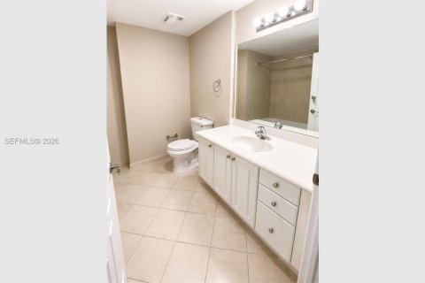 Снять в аренду квартиру в Майами, Флорида 3 спальни, 159.61м2, № 2067165 - фото 15