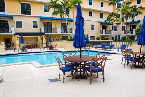 Снять в аренду квартиру в Майами, Флорида 3 спальни, 159.61м2, № 2067165 - фото 24