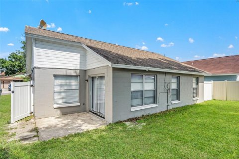 Villa ou maison à vendre à Tampa, Floride: 3 chambres, 105.26 m2 № 2195828 - photo 23