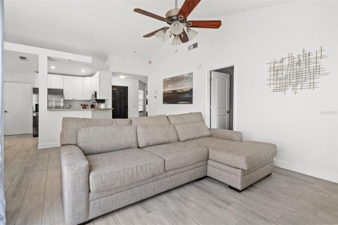 Villa ou maison à vendre à Tampa, Floride: 3 chambres, 105.26 m2 № 2195828 - photo 4