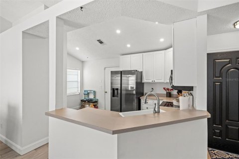 Villa ou maison à vendre à Tampa, Floride: 3 chambres, 105.26 m2 № 2195828 - photo 9