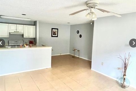 Condo in Tampa, Florida, 1 bedroom  № 1724577 - photo 3