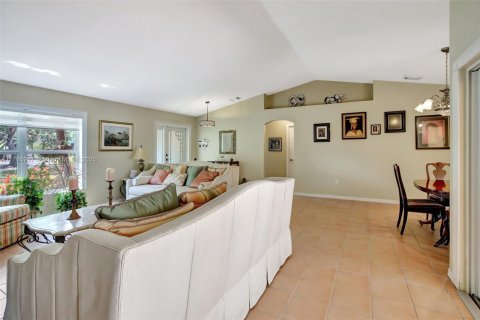 Casa en venta en Miramar, Florida, 3 dormitorios, 180.88 m2 № 1728034 - foto 10