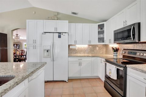 Casa en venta en Miramar, Florida, 3 dormitorios, 180.88 m2 № 1728034 - foto 13
