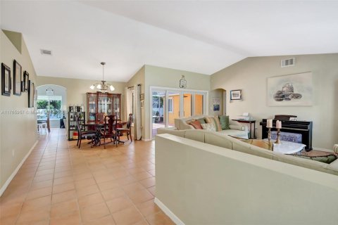 Casa en venta en Miramar, Florida, 3 dormitorios, 180.88 m2 № 1728034 - foto 3