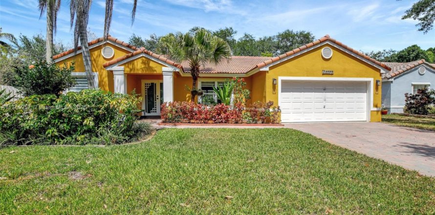 Casa en Miramar, Florida 3 dormitorios, 180.88 m2 № 1728034
