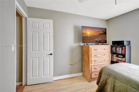 Casa en venta en Miramar, Florida, 3 dormitorios, 180.88 m2 № 1728034 - foto 24