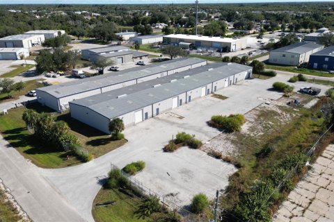 Immobilier commercial à louer à Punta Gorda, Floride № 2125507 - photo 5