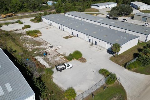 Immobilier commercial à louer à Punta Gorda, Floride № 2125507 - photo 2