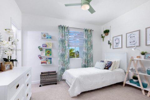 House in Homestead, Florida 3 bedrooms, 123.93 sq.m. № 2401315 - photo 8