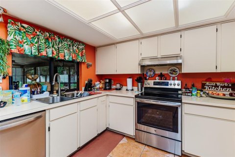 House in Lakeland, Florida 4 bedrooms, 191.66 sq.m. № 1917164 - photo 20