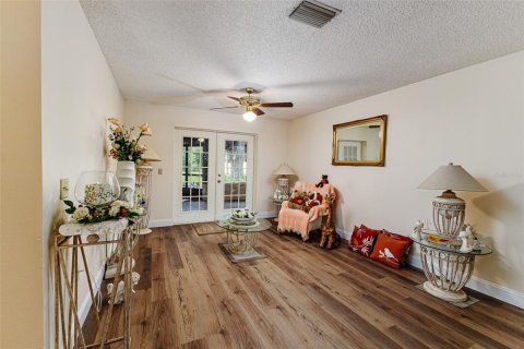House in Lakeland, Florida 4 bedrooms, 191.66 sq.m. № 1917164 - photo 11