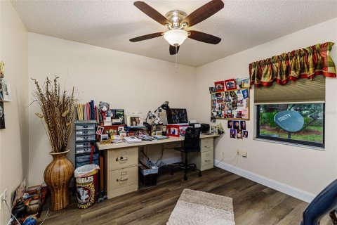 House in Lakeland, Florida 4 bedrooms, 191.66 sq.m. № 1917164 - photo 25