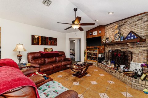 House in Lakeland, Florida 4 bedrooms, 191.66 sq.m. № 1917164 - photo 23