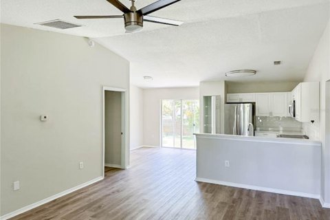 House in Bradenton, Florida 3 bedrooms, 117.43 sq.m. № 1829540 - photo 4
