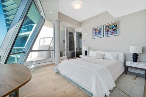 Condominio en venta en Sunny Isles Beach, Florida, 6 dormitorios, 774.06 m2 № 2028902 - foto 28