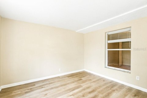 House in Kissimmee, Florida 3 bedrooms, 164.9 sq.m. № 2385802 - photo 8