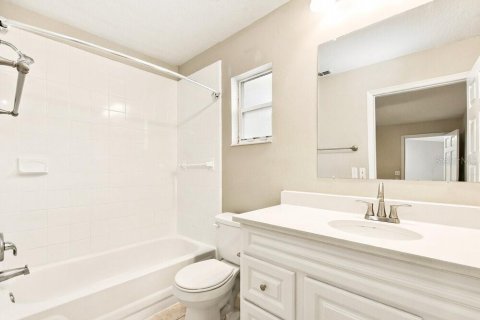 House in Kissimmee, Florida 3 bedrooms, 164.9 sq.m. № 2385802 - photo 11