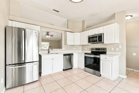 House in Kissimmee, Florida 3 bedrooms, 164.9 sq.m. № 2385802 - photo 7