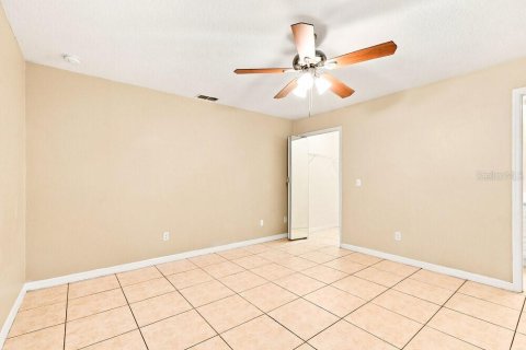 House in Kissimmee, Florida 3 bedrooms, 164.9 sq.m. № 2385802 - photo 9