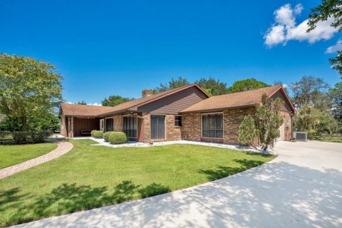 Купить виллу или дом в Делтона, Флорида 11 комнат, 220.64м2, № 1915899 - фото 2
