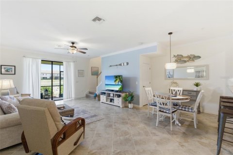 Touwnhouse à vendre à Venice, Floride: 3 chambres, 181.07 m2 № 2166026 - photo 5