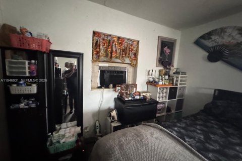 House in West Park, Florida 3 bedrooms, 118.54 sq.m. № 2003086 - photo 6