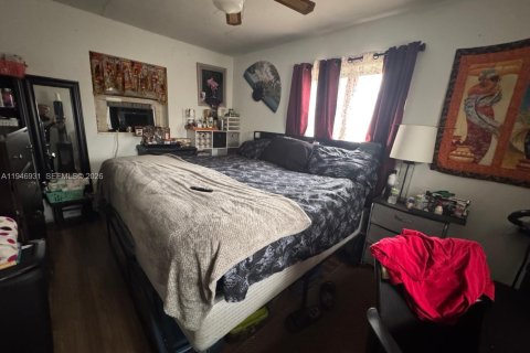 House in West Park, Florida 3 bedrooms, 118.54 sq.m. № 2003086 - photo 7