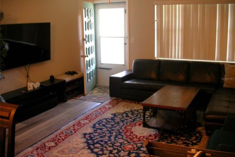 Condominio en alquiler en Saint Petersburg, Florida, 2 dormitorios, 93.83 m2 № 1800320 - foto 2