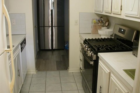 Condominio en alquiler en Saint Petersburg, Florida, 2 dormitorios, 93.83 m2 № 1800320 - foto 7