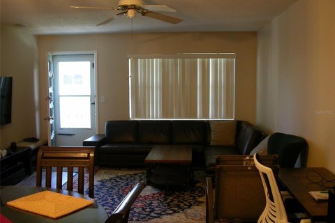 Condominio en alquiler en Saint Petersburg, Florida, 2 dormitorios, 93.83 m2 № 1800320 - foto 5