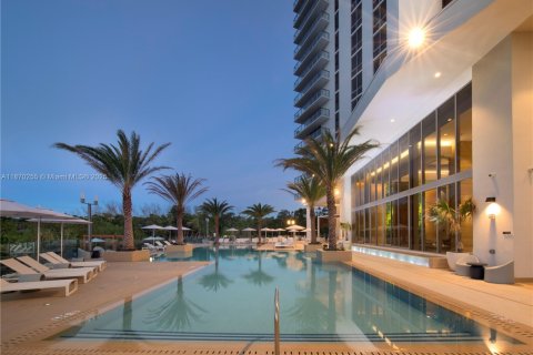 Condo in North Miami Beach, Florida, 2 bedrooms  № 1897735 - photo 20