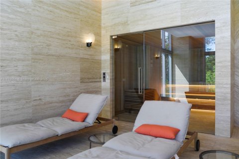 Condo in North Miami Beach, Florida, 2 bedrooms  № 1897735 - photo 28