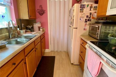 House in Ocala, Florida 2 bedrooms, 81.75 sq.m. № 1634812 - photo 6