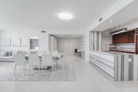 Снять в аренду кондоминиум в Холливуд, Флорида 2 спальни, 157.1м2, № 2041566 - фото 11